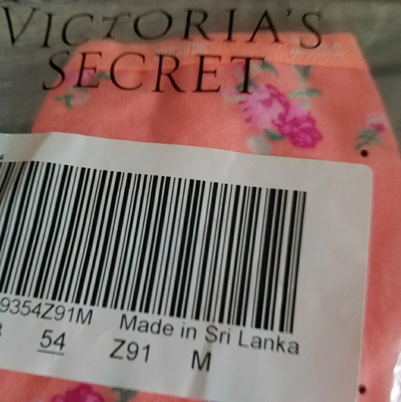 Size M strappy thong by PINK Victoria's Secret - Picture 3 of 5